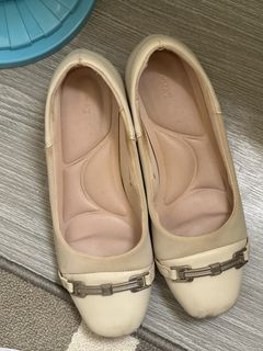 (Category: ) located in . Submitted by smpreloved (Listing ID 1462699934, Image 1). Description: .
