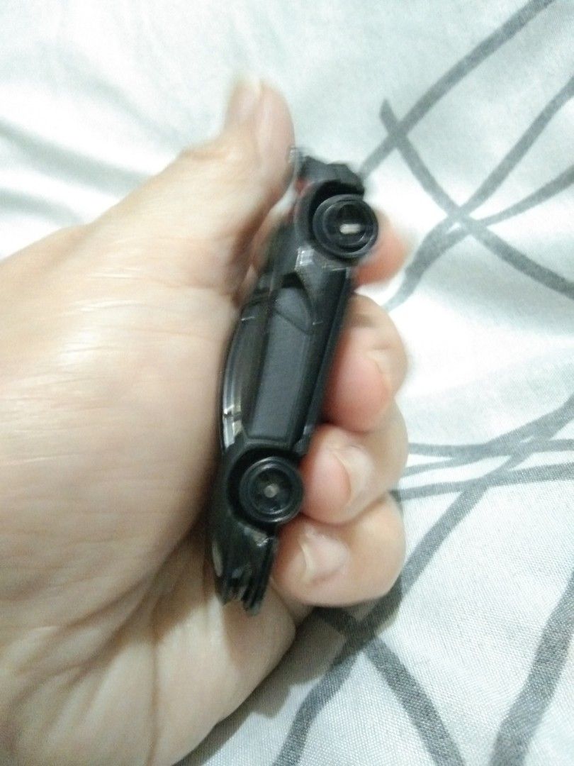Tomica aventador (Category: Vehicle & Diecast Models) located in Quezon City. Submitted by eidorableshop (Listing ID 1462711613, Image 3). Description: collectible rare with box .