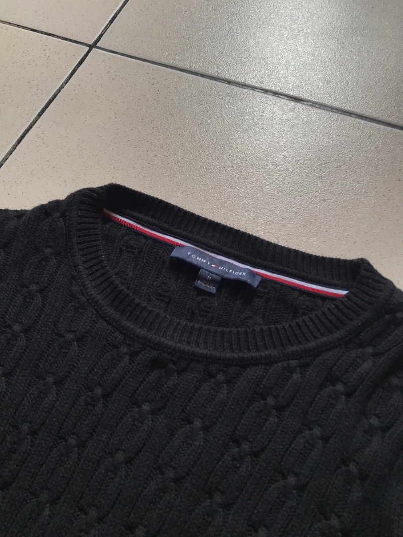 Tommy Hilfiger Cable Knit Sweater (Category: Coats, Jackets and Outerwear) located in Cebu City. Submitted by no3spass1ng (Listing ID 1462716723, Image 3). Description: Tommy Hilfiger Cable Knit Sweater Size Medium Dimes:20 W x 28 L very good condition 📍 Cebu city.