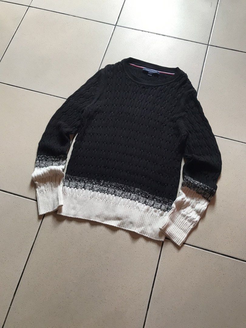 Tommy Hilfiger Cable Knit Sweater (Category: Coats, Jackets and Outerwear) located in Cebu City. Submitted by no3spass1ng (Listing ID 1462716723, Image 2). Description: Tommy Hilfiger Cable Knit Sweater Size Medium Dimes:20 W x 28 L very good condition 📍 Cebu city.