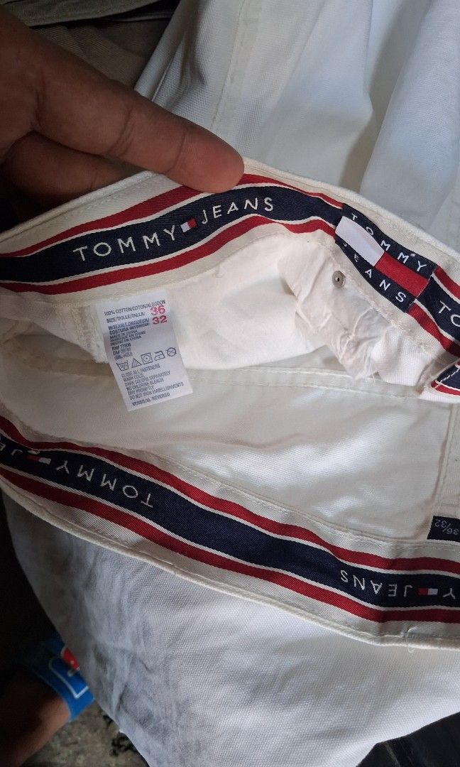 TOMMY HILFIGER PANTS SIZE 36 TO 37 (Category: Jeans) located in Paranaque City. Submitted by dennis_580 (Listing ID 1462742183, Image 3). Description: TOMMY HILFIGER PANTS CREAM COLOR BAGGY SIZE 36 TO 37 LENGTH 43.