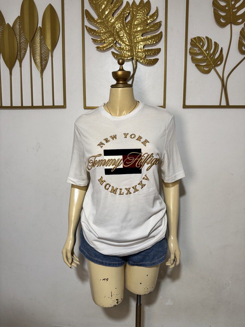 Tommy hilfiger shirt (Category: Tshirts & Polo Shirts ) located in Manila. Submitted by rosyfinds12 (Listing ID 1462734409, Image 1). Description: Can fit Medium to Semi large body frame Like new No flaws .