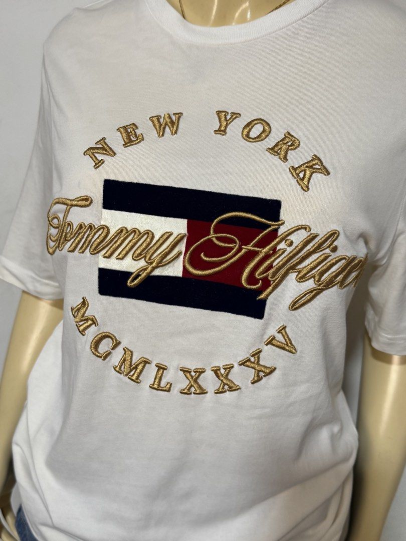 Tommy hilfiger shirt (Category: Tshirts & Polo Shirts ) located in Manila. Submitted by rosyfinds12 (Listing ID 1462734409, Image 3). Description: Can fit Medium to Semi large body frame Like new No flaws .