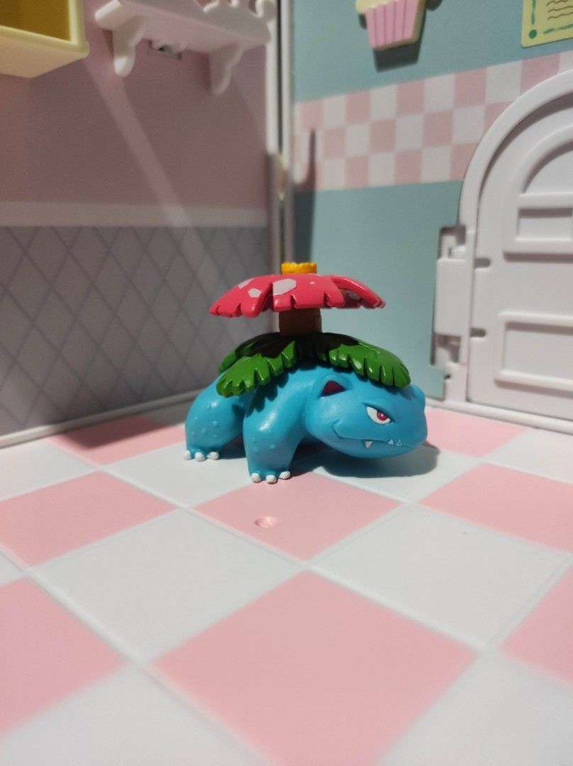 TOMY Pokemon Figure - Venusaur (Category: Figurines & Statues) located in Taguig. Submitted by lilrootshop (Listing ID 1462821096, Image 2). Description: ***Crossposted*** Price: 350 AUTHENTIC Pass sa lowballers! First to pay basis. No COD. For item reservation, a down payment of 50% or 100 pesos (whichever is less) is required. Down payment is non-refundable. One month reservation only. Location: Taguig (near BGC) MOP: GCash / Maya / GoTyme.