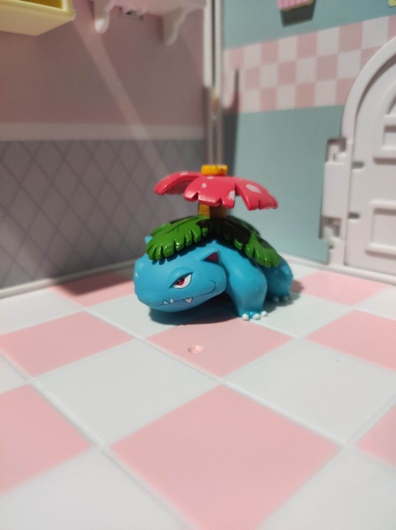 TOMY Pokemon Figure - Venusaur (Category: Figurines & Statues) located in Taguig. Submitted by lilrootshop (Listing ID 1462821096, Image 1). Description: ***Crossposted*** Price: 350 AUTHENTIC Pass sa lowballers! First to pay basis. No COD. For item reservation, a down payment of 50% or 100 pesos (whichever is less) is required. Down payment is non-refundable. One month reservation only. Location: Taguig (near BGC) MOP: GCash / Maya / GoTyme.