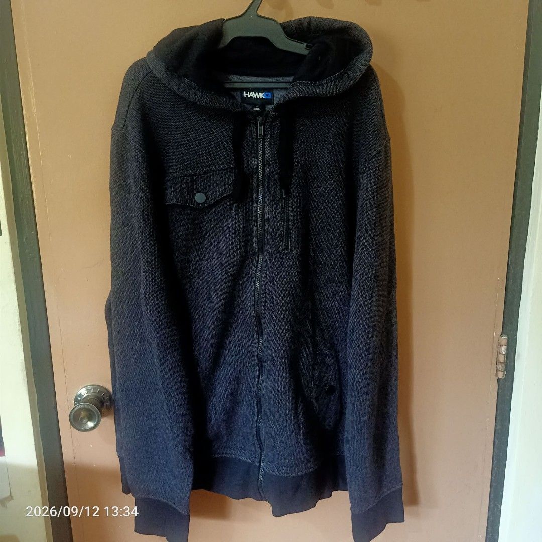 Tony hawk (Category: Activewear) located in Manila. Submitted by yaaaaaj- (Listing ID 1462718414, Image 3). Description: Tony Hawk Y2k Technical FullZip Hoodie Jacket Good as New Made in Indonesia 75% Cotton ,25% Polyester Hawk Zipper working No Scratches on Buttons Size Large (L29.5" x W23") Sleeves Length : 28" Ribbings : 9.5" No Issues 1300 freeship (negotiable).