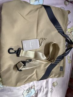 （分類：）位於 。 由 cycarenze074613 提交（商品編號 1462733363，圖片 1）。簡介： 。