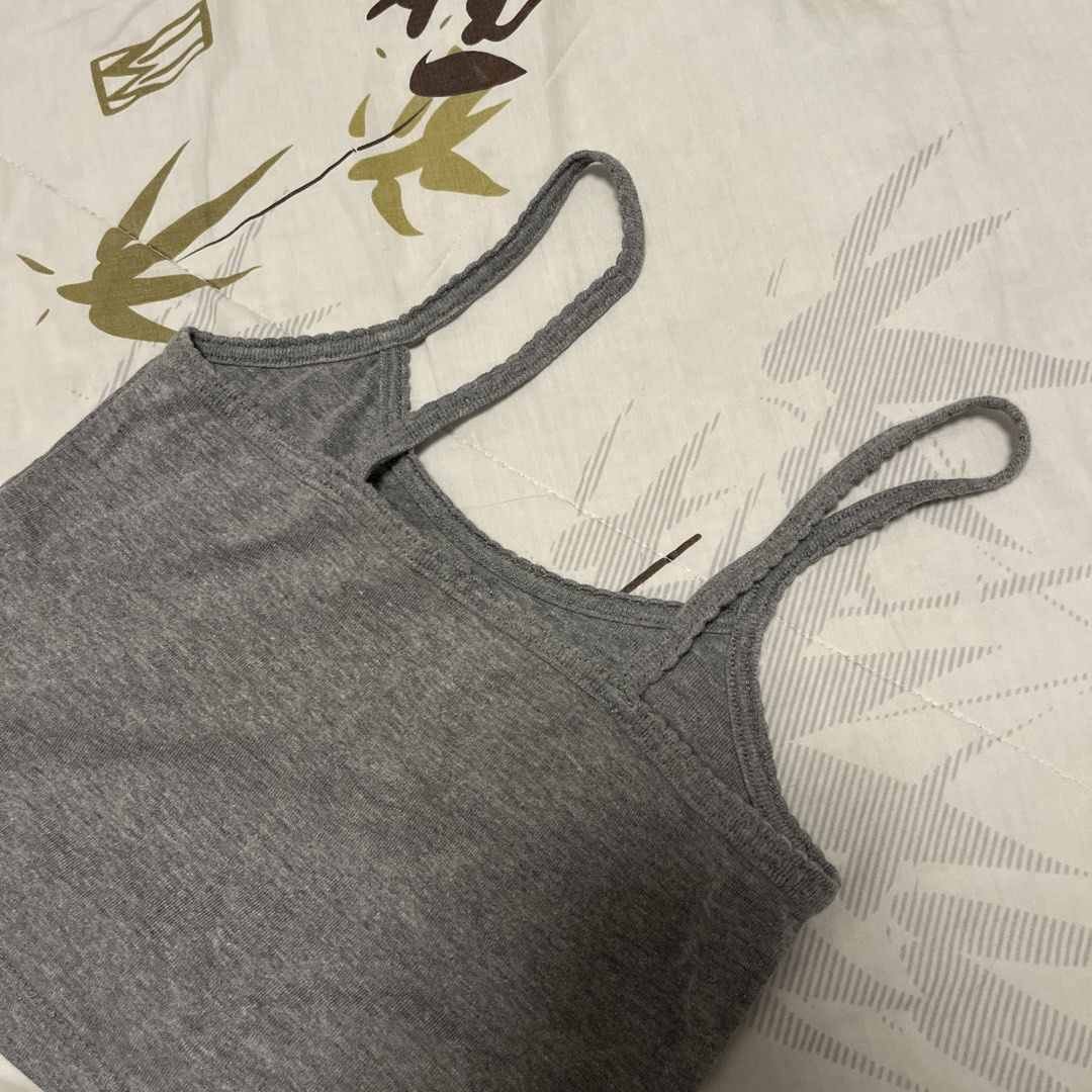 Topshop Grey Tank Top Crop (Category: Sleeveless) located in Las Pinas. Submitted by thevallerys (Listing ID 1462823242, Image 3). Description: - Brand: Topshop - Color: Grey - Style: Spaghetti strap tank top - Design: Simple and classic - Features: Comfortable and versatile, great for layering or wearing on its own - Size: UK 6 / EUR 34 / US 2.
