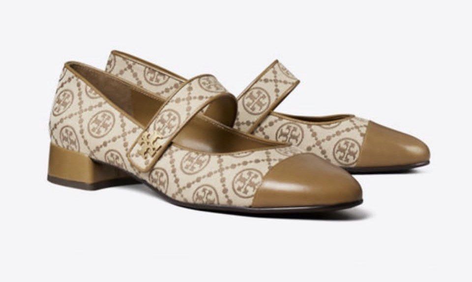 Tory Burch Captor Mary Jane (Category: Heels) located in Manila. Submitted by stopshop26 (Listing ID 1462836631, Image 1). Description: Tory Burch Captoe Mary Jane Size 8 No box Brand new and original Onhand and ready to ship.