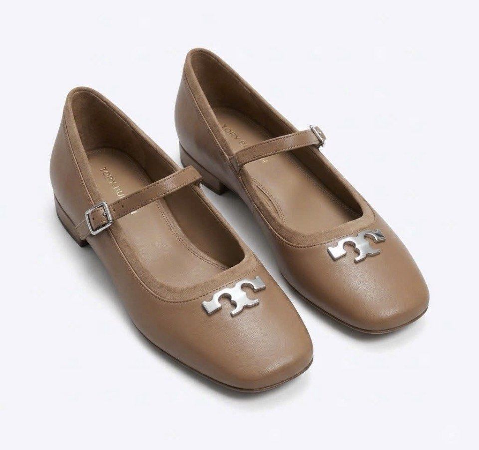 Tory Burch Mary Jane Flats (Category: Flats & Sandals) located in Manila. Submitted by stopshop26 (Listing ID 1462709037, Image 1). Description: Tory Burch Mary Jane Flats Avail sizes: 7 7.5 8 No box Brand new and original Onhand and ready to ship.