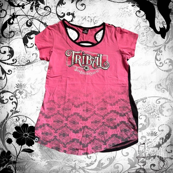 Tribal Shirt (Category: Shirts) located in San Pablo. Submitted by aiiyyrainnn (Listing ID 1462708773, Image 1). Description: .