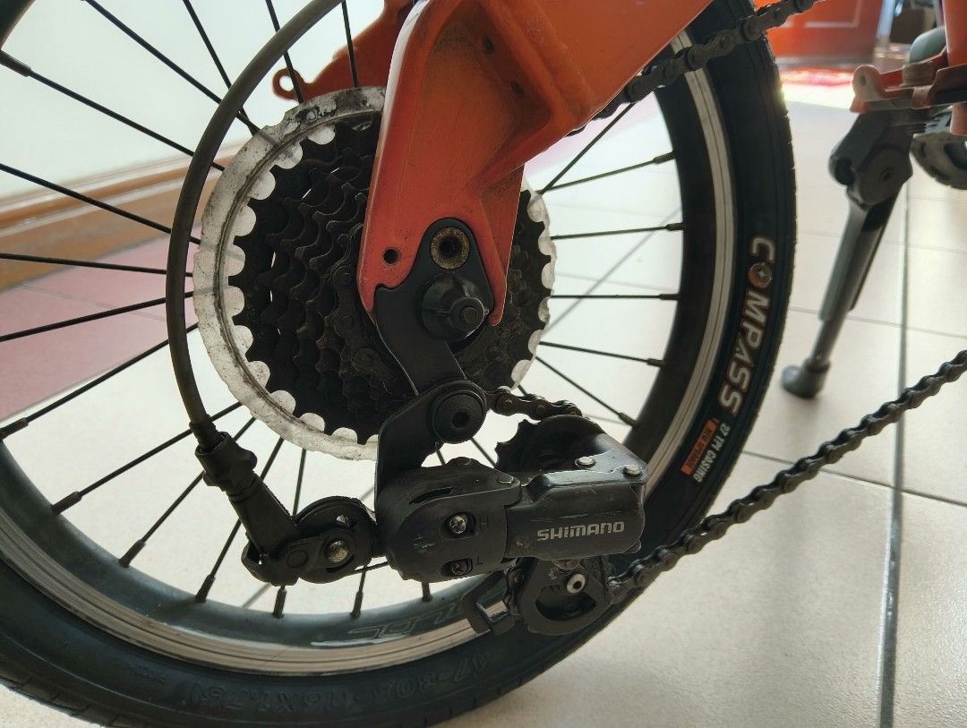 Trinx Warwolf 2.0 Folding Bike (Category: Bicycles) located in Quezon City. Submitted by meistervelli (Listing ID 1462857895, Image 3). Description: FOR SALE ONLY TRINX WARWOLF 2.0 16inch Alloy Shimano Parts Bnew Tires Bnew rear fender Bnew front fender Bnew Bottle Cage with signs of usage normal sa 2nd hand PRICE : 12,000 (FIXED) QC CUBAO AREA can deliver sa malalapit.