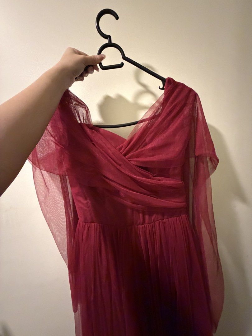 Tulle Gown (Burgundy — tailor made) (Category: Evening dresses & gowns) located in Bacoor. Submitted by editbyl (Listing ID 1462791498, Image 2). Description: Once used burgundy off-shoulder tulle gown. Fits Medium to Semi-Large body frame. Original price is ₱5,000 tailor made..