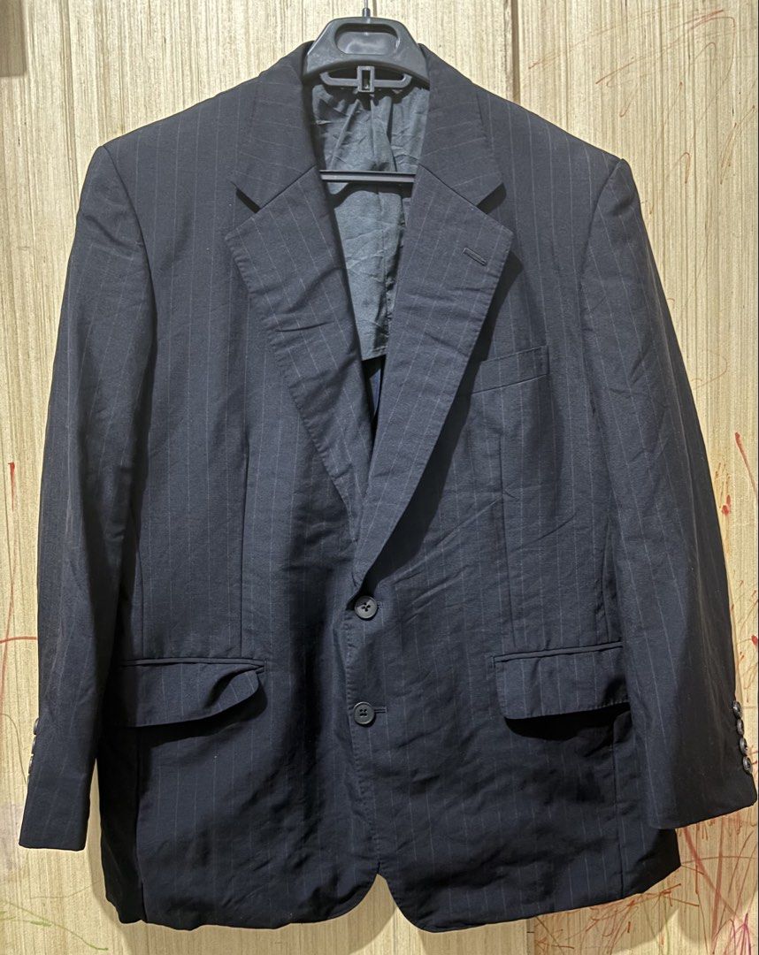 UKAY: Men’s Dark Pinstripe Tailored Blazer Large (Category: Coats, Jackets and Outerwear) located in Quezon City. Submitted by delighted_area (Listing ID 1462774701, Image 1). Description: Ukay sourced, please manage your expectation. In great condition. Size: Best fits Large Chest width: 22 Inches Length: 28.5 Inches Shoulder to shoulder: 19 Inches Needs cleaning and ironing.