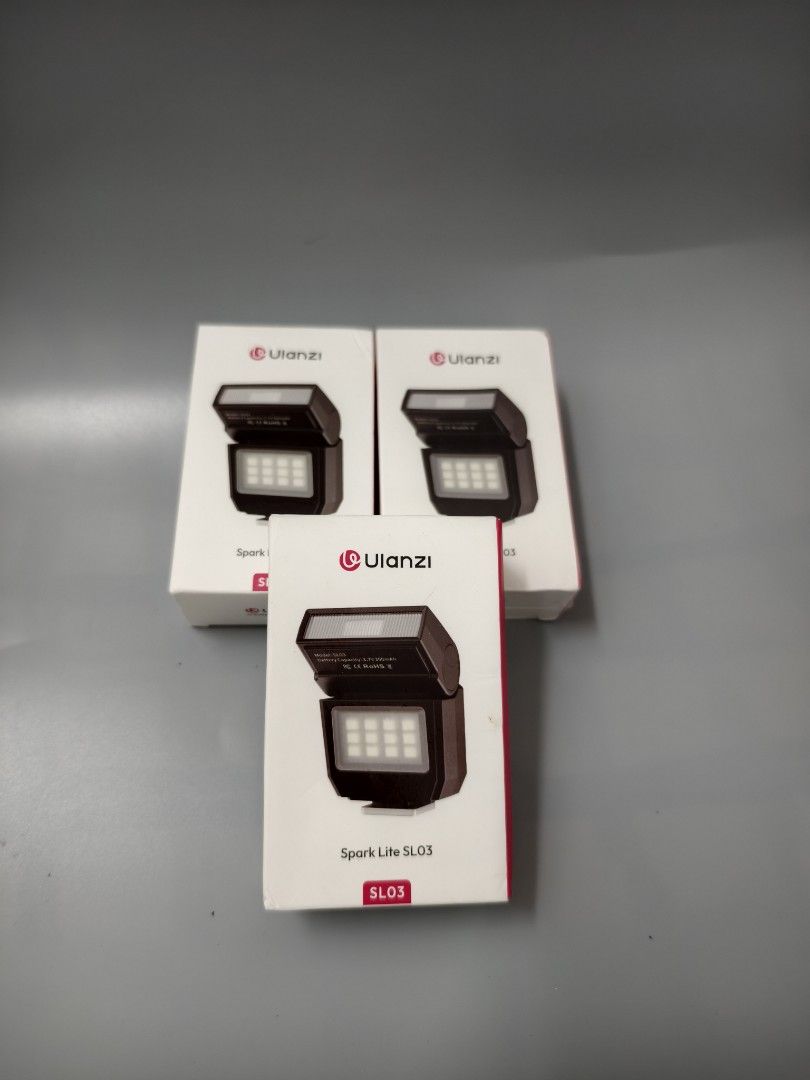 Ulanzi Spark Lite SL03 Camera Flash (Category: Cameras) located in Angeles City. Submitted by measaliman02351 (Listing ID 1462737604, Image 1). Description: - Ulanzi Spark Lite SL03 LED Camera Flash - Compact and portable design - Perfect for adding extra light to photos and videos - Comes in original packaging - Multiple units available.