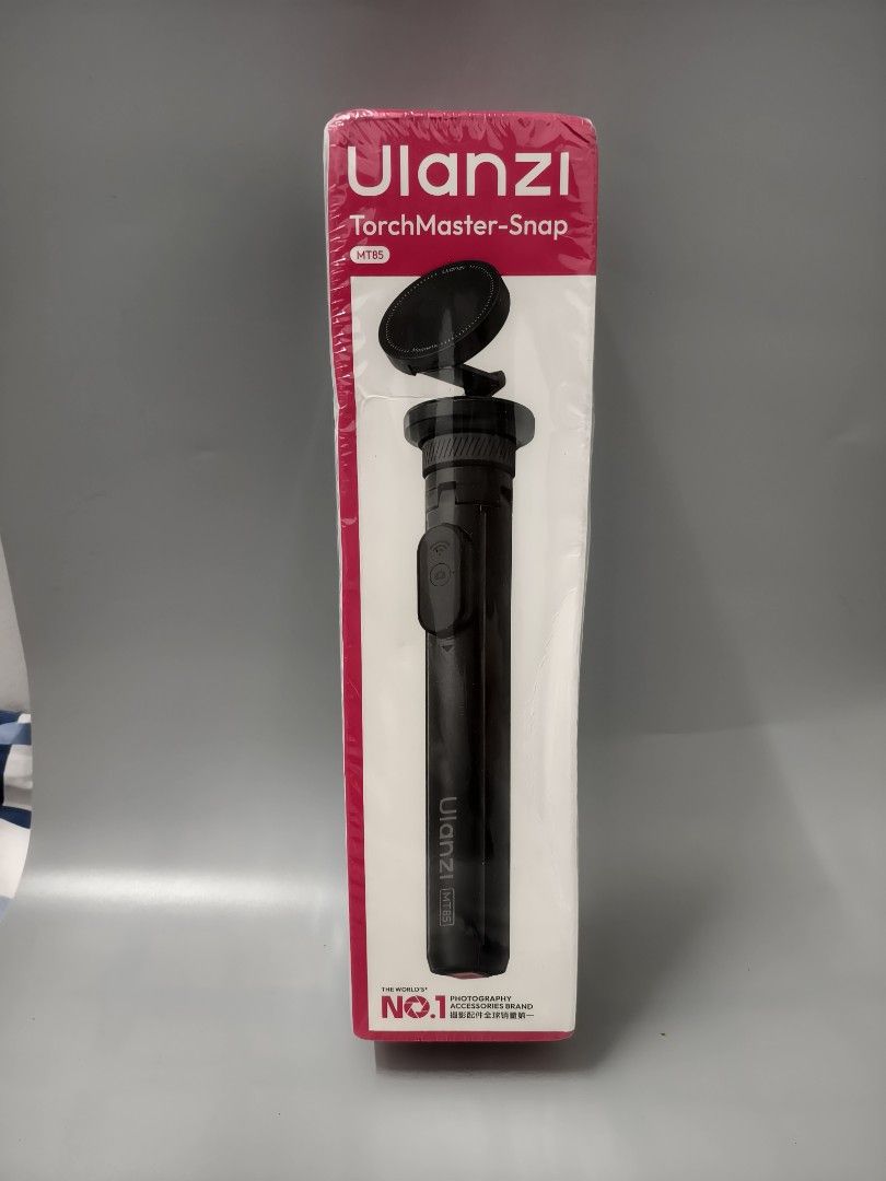 Ulanzi TT23 Auto-Tracking Selfie Stick Tripod (Category: Tripods & Monopods) located in Angeles City. Submitted by measaliman02351 (Listing ID 1462737869, Image 3). Description: Ulanzi TT23 Auto-Tracking Selfie Stick Tripod with Phone Clamp. Great for vlogging and content creation. Compact and portable design. Easy to set up and use. Get yours today!.