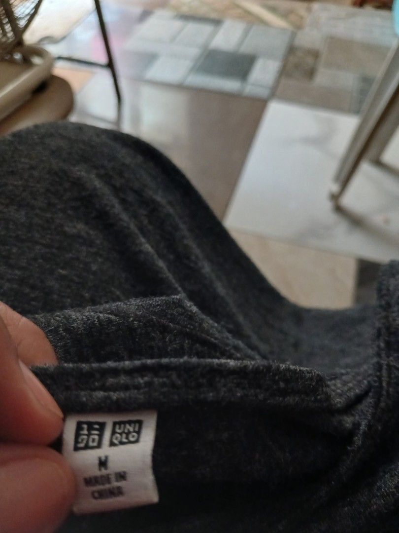 Uniqlo (Category: Blouses) located in Iloilo. Submitted by epictiger_d61a4a (Listing ID 1462715286, Image 3). Description: .