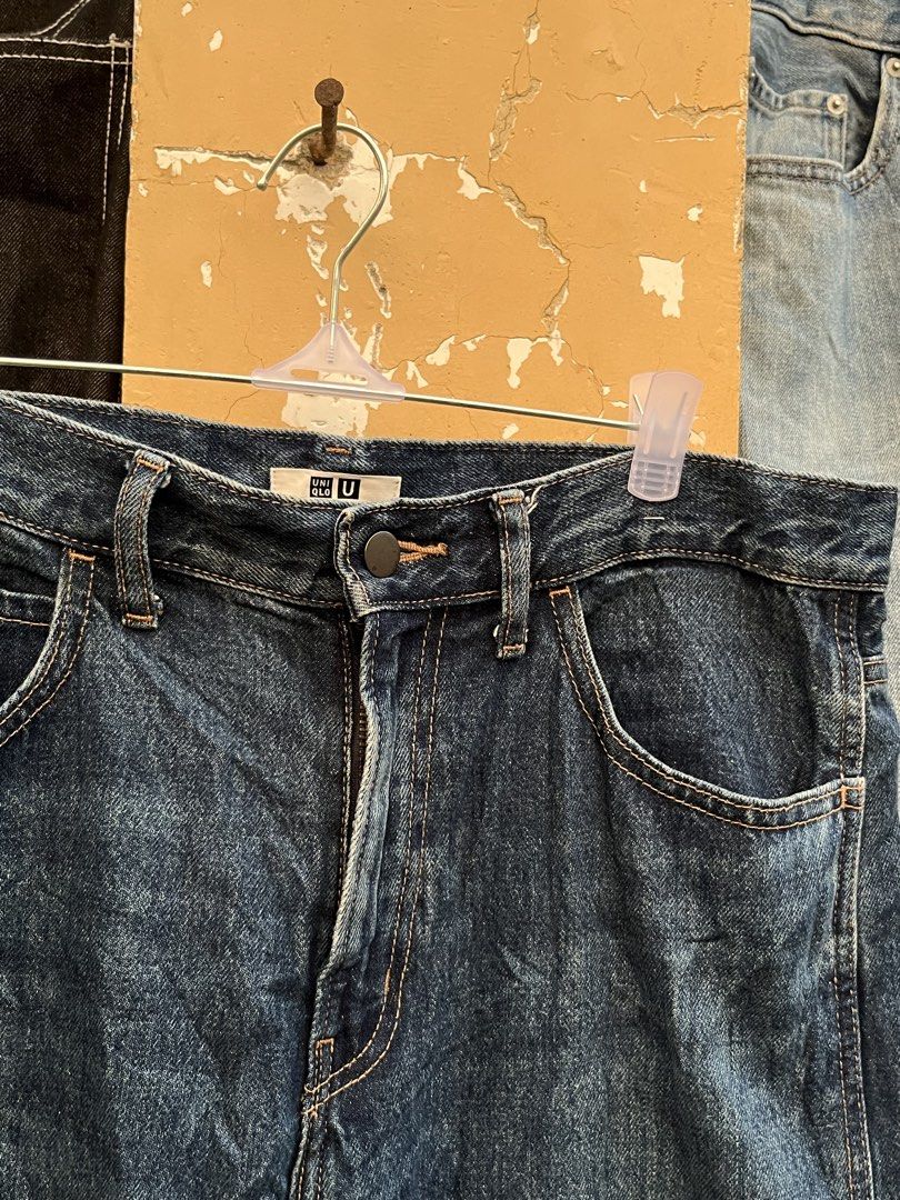 Uniqlo Baggy Jeans (Category: Jeans) located in Valencia. Submitted by bordzsthrift (Listing ID 1462808538, Image 2). Description: Size 32 Exellent Condition No issue.