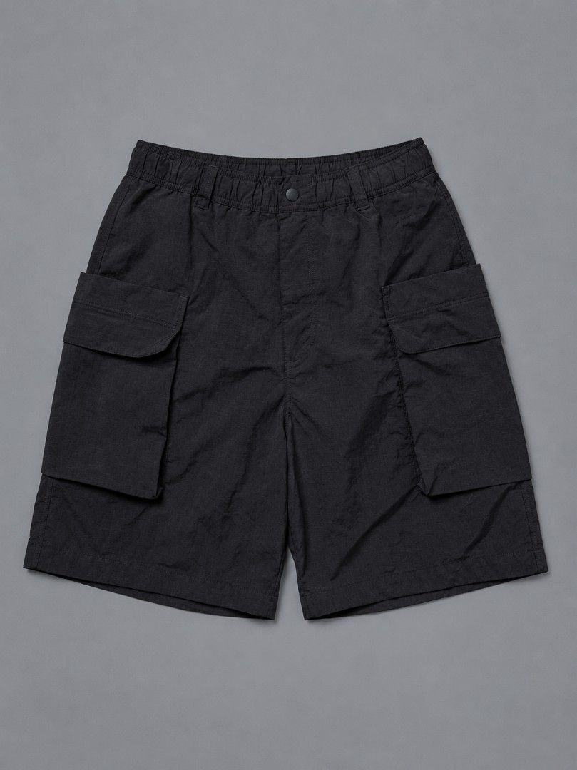 Uniqlo geared shorts (Category: Activewear) located in Manila. Submitted by brightcloud_25 (Listing ID 1462862752, Image 1). Description: Uniqlo Geared shorts (black) Size small fit medium Fit 30 up to 33 Length 18 Good as new 650 + sf.