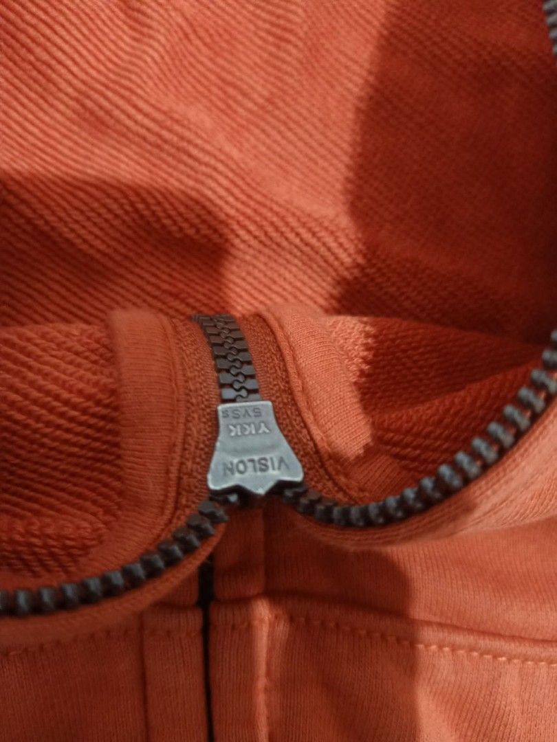 Uniqlo Heavy Cloth Jacket (Category: Luxury Accessories) located in Manila. Submitted by thriftyasher.2601. (Listing ID 1462858376, Image 2). Description: S to M 24 by 26.