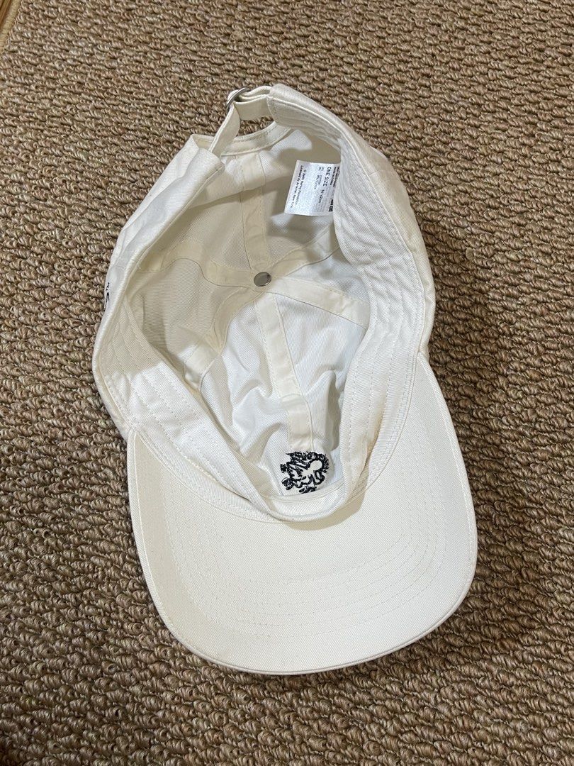 UNIQLO Keith Haring White Baseball Cap (Category: Caps & Hats) located in Pasig City. Submitted by miafml-closet-cleanout (Listing ID 1462804707, Image 3). Description: - just needs washing! haha posted price is fixed ♡ will not respond to hagglers. 💵 mop: gcash / bdo / maribank / unionbank 🛵 courier: any as long as arranged by buyer 🙅🏻‍♀️ no requested worn photos ❌ no meet-ups.