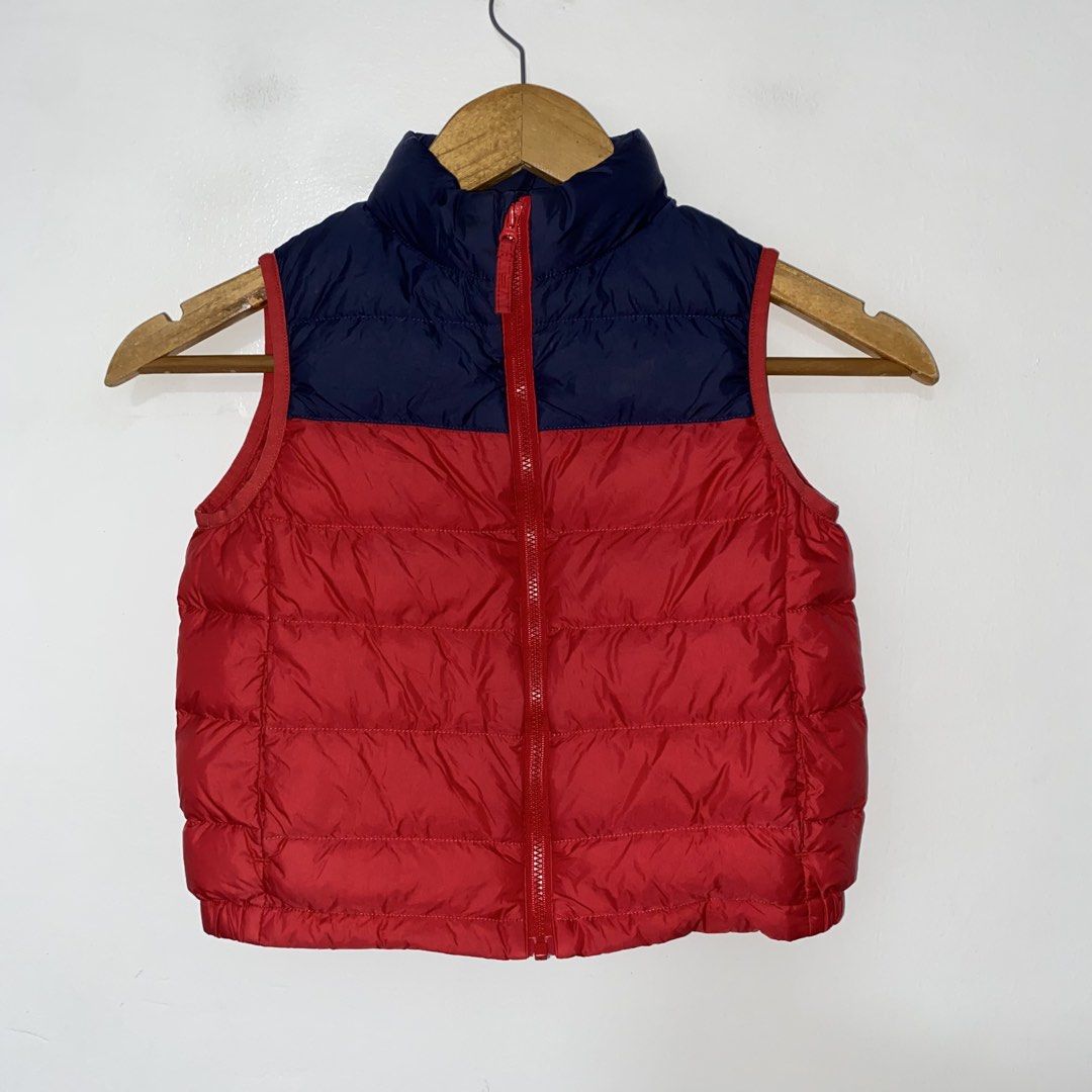Uniqlo kids light down vest (Category: Babies & Kids Fashion) located in San Jose del Monte. Submitted by daintycut (Listing ID 1462847679, Image 1). Description: .