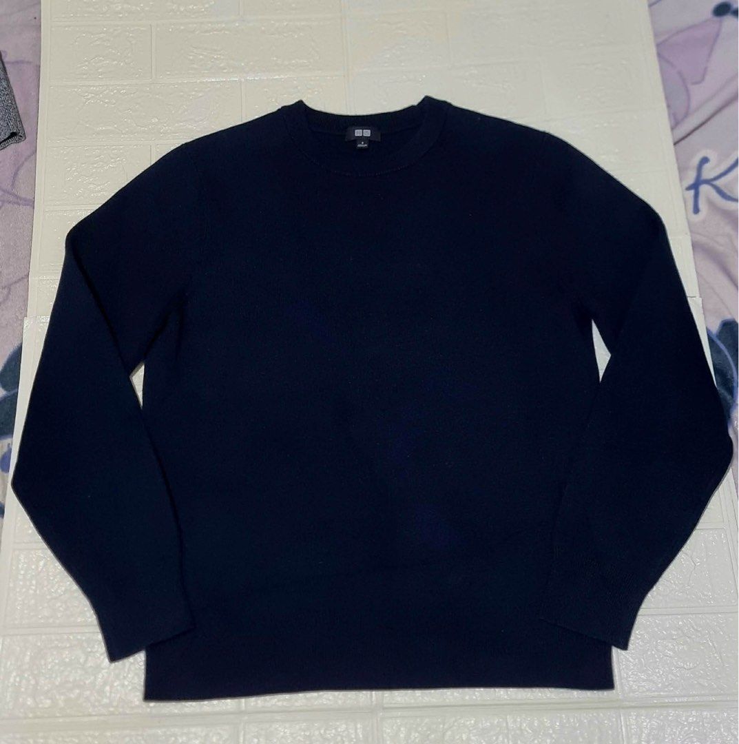Uniqlo sweater (Category: Swim Top & Rash Guards) located in San Pablo. Submitted by shenettdaily (Listing ID 1462771638, Image 1). Description: Uniqlo Men’s Sweater Navy Blue - crewneck long sleeve sweater (S) Grey - marled cable-knit crewneck sweater (L) Excellent condition No issues Dimes: (both stretchable) Navy Blue: W-19 / L-24 Grey: W- 21 / L- 26.5 Price: 800 each + SF Color May Slightly Vary Due to Photographic Lighting Sources Location: 