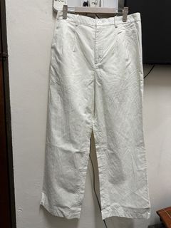 (Category: ) located in . Submitted by roommates_closet (Listing ID 1462707660, Image 1). Description: .