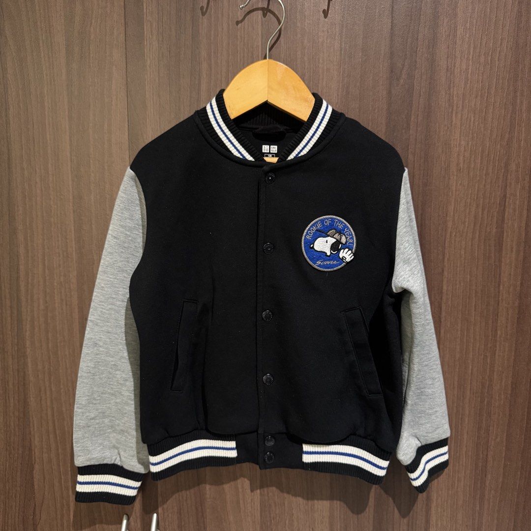 Uniqlo X Peanuts varisty jacket (Category: Babies & Kids Fashion) located in Valenzuela. Submitted by shop.spark.joy (Listing ID 1462884318, Image 1). Description: 16 x 16 in.