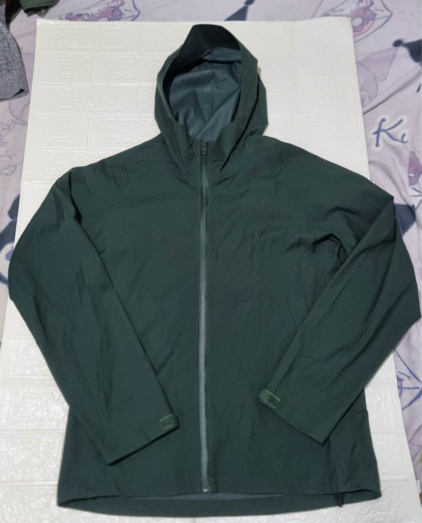 Uniqo blocktech parka (Category: Coats, Jackets and Outerwear) located in San Pablo. Submitted by shenettdaily (Listing ID 1462711511, Image 1). Description: Uniqlo Blocktech Parka Medium Mens Excellent Used Contion Dimes: W-21.5 / L-26f - 27b inches Price: 1500 + SF Color May Slightly Vary Due to Photographic Lighting Sources Location: San Pablo City, Laguna First to Pay policy No Reservations MOP Gcash/ Pick up J&T courier ❌COD/COP PM/DM for fa