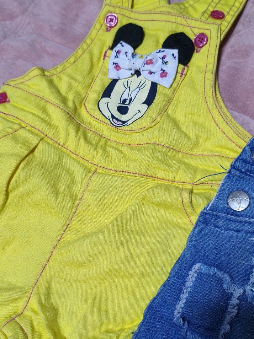 Unisex baby jumper (Category: Babies & Kids Fashion) located in Las Pinas. Submitted by dnbrbnt (Listing ID 1462706567, Image 2). Description: 80 for all can fit 6mos and up super nice in actual loc. las piñas.