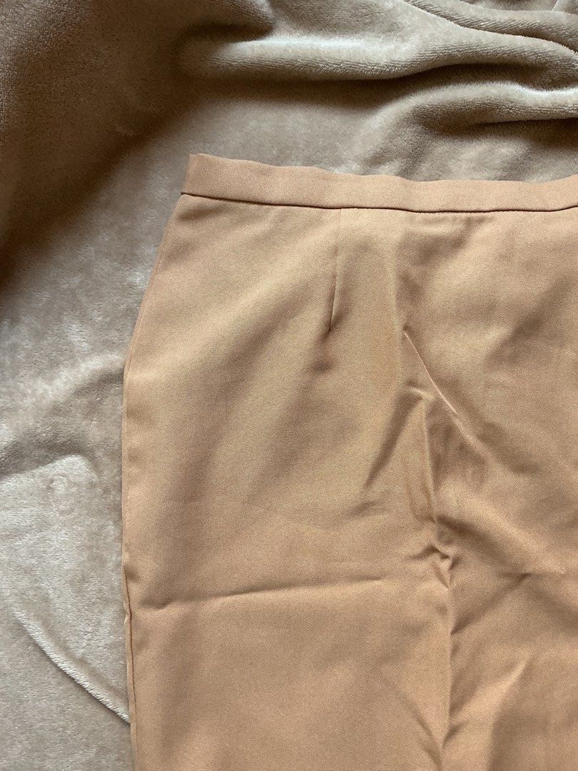 UST AMV COA Type A Lauranne’s Skirt (Category: Other Bottoms) located in Kawit. Submitted by yannazzz (Listing ID 1462723739, Image 1). Description: - can send more photos! - price still nego - type a unif skirt.