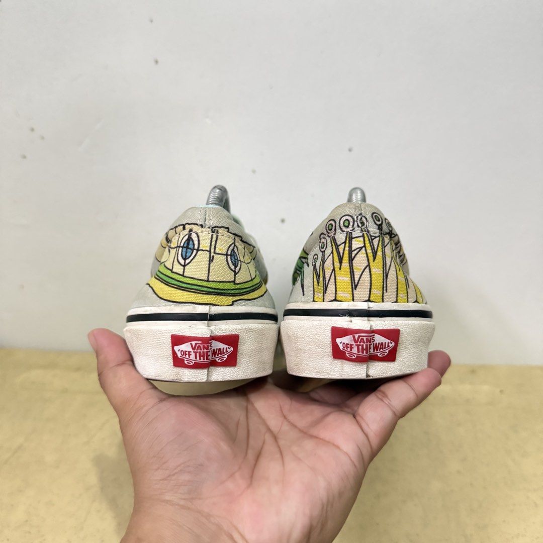 VANS ERA PRINTING BLUE (Category: Sneakers) located in Quezon City. Submitted by sharatraycooo (Listing ID 1462819584, Image 3). Description: VANS ERA PRINTING BLUE US MEN 8.5 US WOMEN 10 EURO 41.