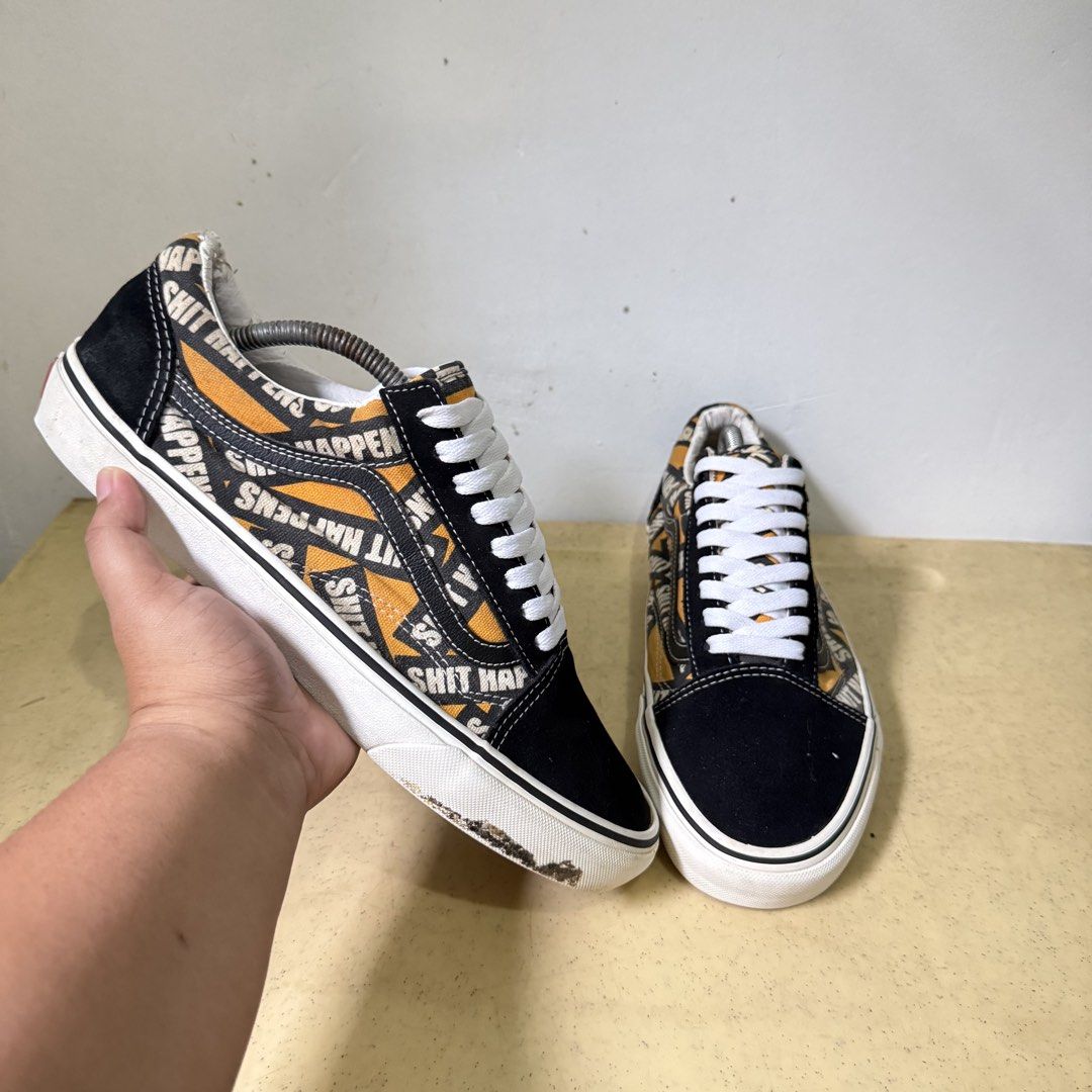 VANS OLD SKOOL ‘SHIT HAPPENS (Category: Sneakers) located in Quezon City. Submitted by sharatraycooo (Listing ID 1462808370, Image 1). Description: VANS OLD SKOOL ‘SHIT HAPPENS US MEN 10 EURO 43.