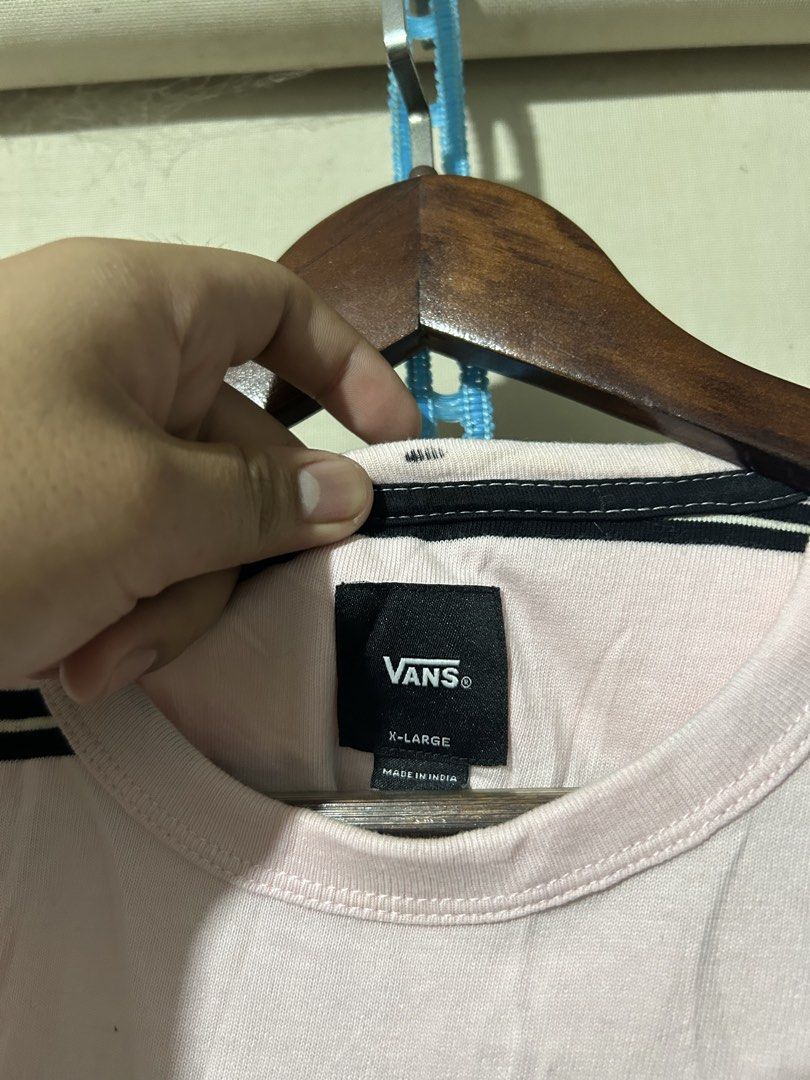 VANS stripe tee (Category: Activewear) located in Santa Rosa. Submitted by unexpected.finds4026 (Listing ID 1462877665, Image 3). Description: XL on tag 23W 31 L best fit to L - Xl complete tags heavy cloth 9.5/10 color rate need wash .