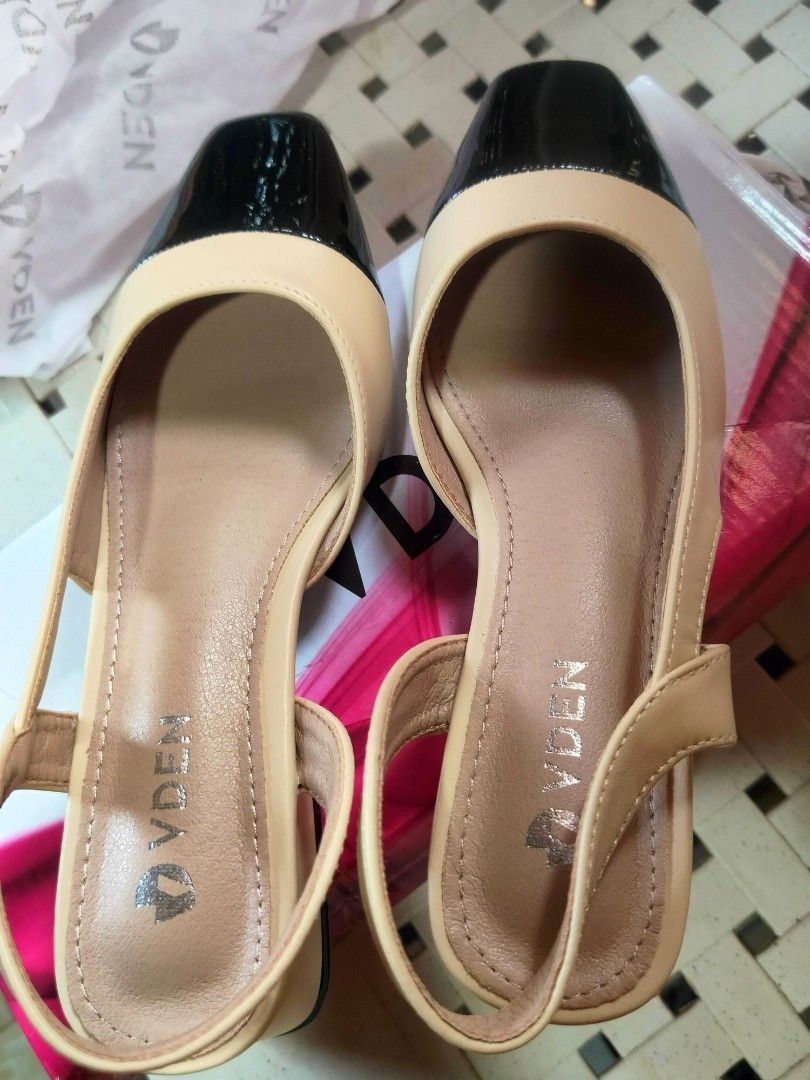 Vden Slingback Flats - Beige and Black Two-Tone (Category: Flats & Sandals) located in Manila. Submitted by iamjosephine12 (Listing ID 1462777314, Image 2). Description: Cute slingback flats from Vden. Two-tone design with beige and patent black toe cap. Low heel, comfortable for everyday wear. Comes in original box with dust bags. Great for dressing up or down..