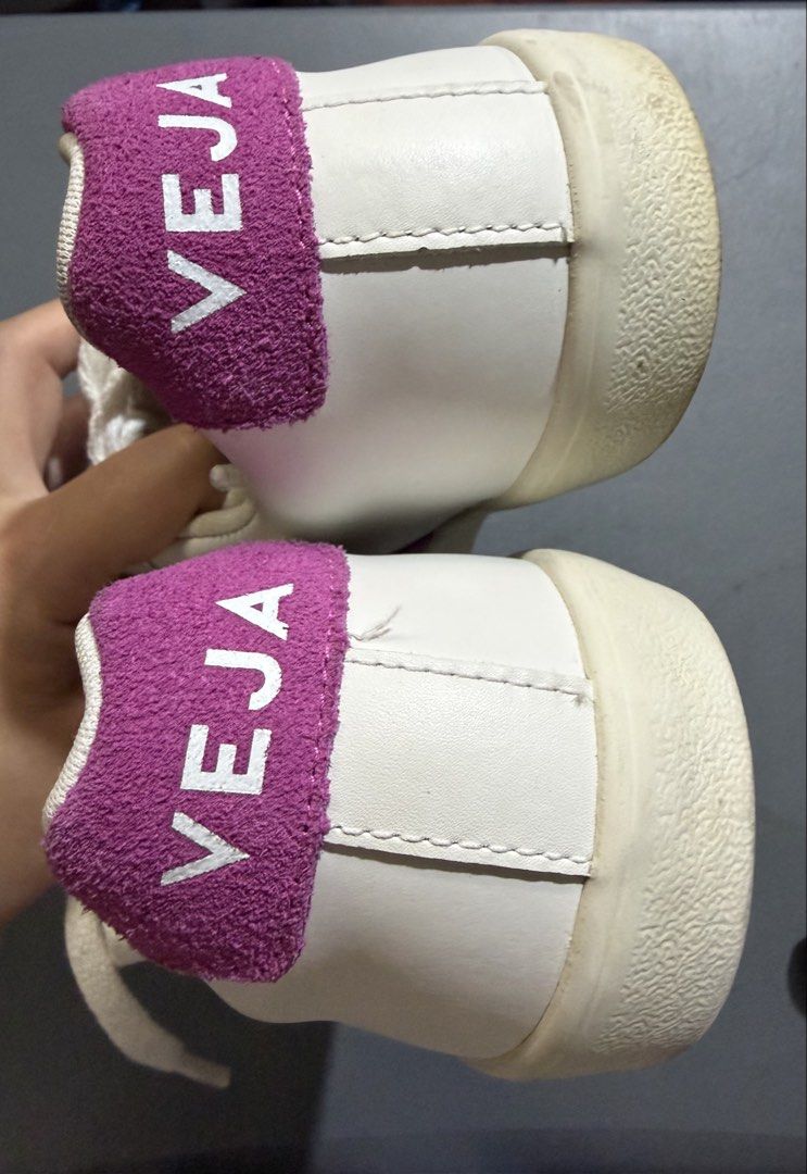 VEJA Esplar Logo Leather - White Ultraviolet (Category: Sneakers) located in Manila. Submitted by thetinkerbox08 (Listing ID 1462824254, Image 2). Description: Worn twice only No Box Authentic.