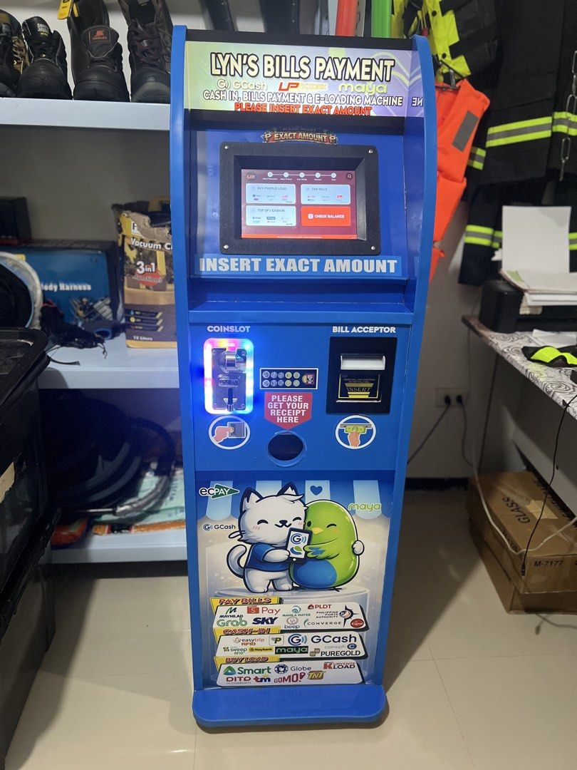 Vendo machine with receipts (Category: Looking For) located in Naic. Submitted by strongfigt25846 (Listing ID 1462868134, Image 1). Description: Vendo machine standee 1week used Almost new no issue Negotiable sa sure buyer madali kausap RFS: change of plan .