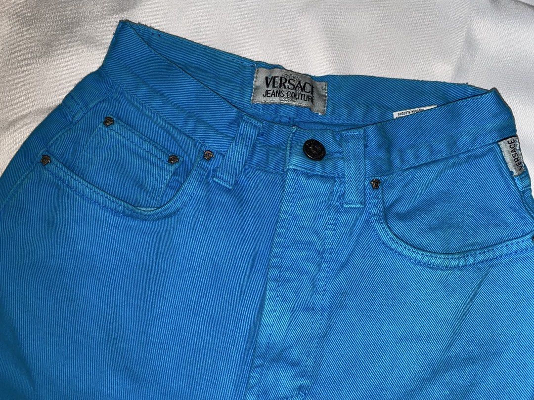 Versace Jeans Couture Blue Denim Jeans (Category: Jeans) located in Manila. Submitted by trans_baddie (Listing ID 1462687855, Image 1). Description: - Authentic Versace Jeans Couture blue jeans - Classic high-waisted fit - Straight leg silhouette - Made from 100% premium cotton denim - Features the iconic Versace Jeans Couture label - Size: 26/40 - A versatile and essential addition to your wardrobe.