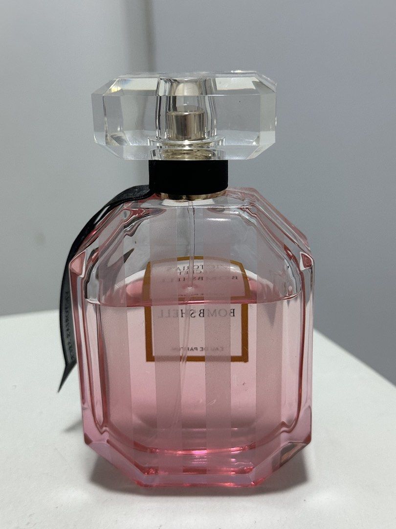 Victoria's Secret Bombshell EDP 100ml (Category: Fragrance & Deodorants) located in Cainta. Submitted by sploot1 (Listing ID 1462870436, Image 2). Description: Authentic Victoria’s Secret Bombshell EDP 100ml Approximately 70–75% remaining No box Bottle is in good condition; please see photos for actual fill level. RFS declutter & need funds Can do shipping via lalamove Gcash payment only via shipping Cainta Rizal loc.