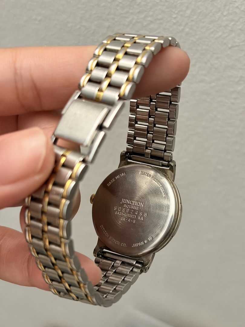 Vintage Citizen Vega Junction (Category: Women's Watches) located in Quezon City. Submitted by oldsoultimepiecesph (Listing ID 1462849977, Image 2). Description: Citizen Vega Junction Square quartz Untested.