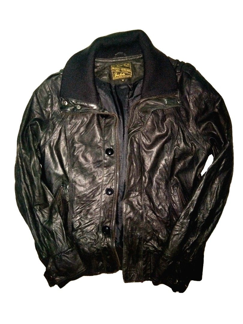 Vintage Leather Jacket (Category: Coats, Jackets and Outerwear) located in Manila. Submitted by tangian.mo (Listing ID 1462830583, Image 1). Description: Great condition Fits xs to m 499php + sf.