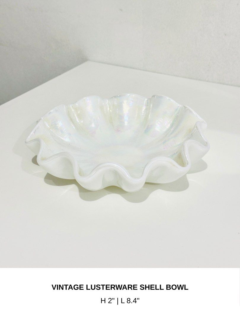 Vintage Lusterware Shell Bowl (Category: Other Kitchenware & Tableware) located in Manila. Submitted by anaya_d (Listing ID 1462786916, Image 1). Description: Vintage lusterware shell bowl with an iridescent finish 🐚 Perfect as a decorative centerpiece or even as a fruit bowl..