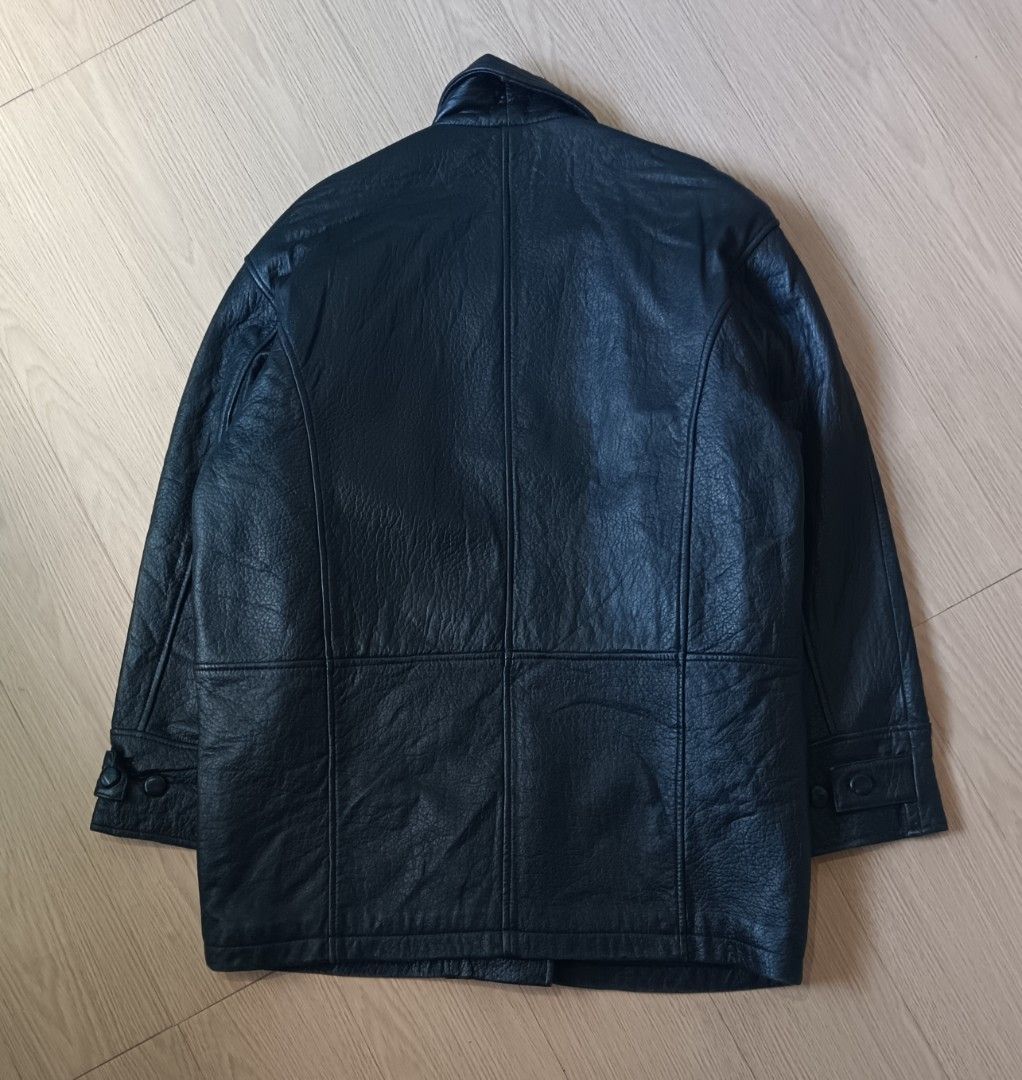 VINTAGE MAX RUGGER CLUB RAGGED LEATHER JACKET (Category: Coats, Jackets and Outerwear) located in Cavite. Submitted by marcuz.lifestyle (Listing ID 1462691016, Image 2). Description: WIDTH:23.5"(PIT TO PIT) LENGTH:32" CHEST:18" SLEEVE LENGTH:22.5" SLEEVE HOLE:6" HEM:22" VERY GOOD CONDITION MINIMAL SIGN OF USAGE COLOR RATE:9.5/10 MATERIAL: SHEEPSKIN LINING :50% ACETATE:50% POLYSTER:100% MOP:GCASH DELIVERY COURIER:JNT LOCATION:IMUS CAVITE.