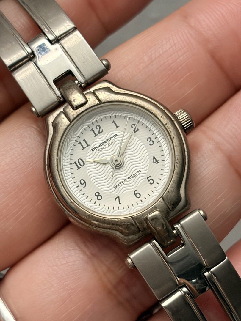 Vintage Quattro Mark Audi Watch (Category: Women's Watches) located in Quezon City. Submitted by oldsoultimepiecesph (Listing ID 1462849669, Image 3). Description: Brand: Quattro Mark Audi Untested.