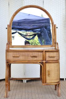 (Category: ) located in . Submitted by FurnitureGallery (Listing ID 1462833751, Image 1). Description: .