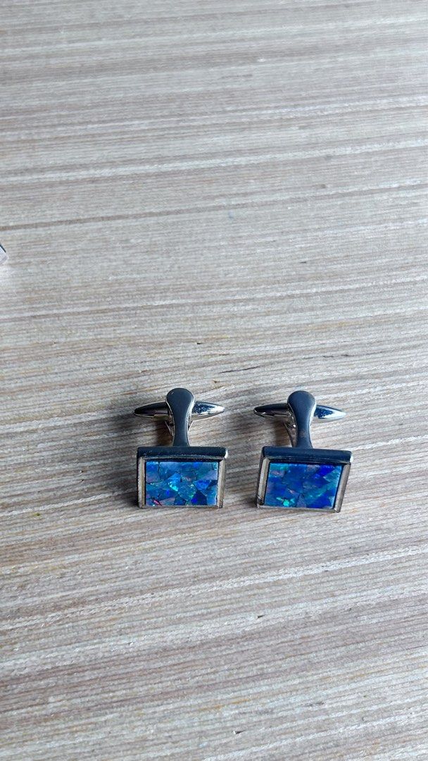 Vintage Stratton Mosaic Opal Cufflinks (Category: Cuff Links) located in Makati City. Submitted by cestparfaitvintagejewelries (Listing ID 1462716986, Image 2). Description: .