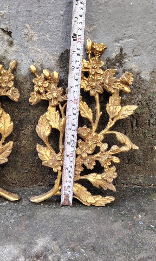 Vintage syroco flower wall (Category: Wall Decor) located in Caloocan City. Submitted by zenmountain-d8b1c0 (Listing ID 1462686925, Image 3). Description: Cod.