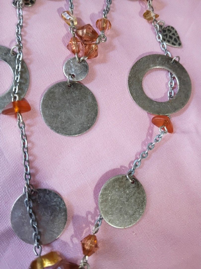 Vintage unicon necklace (Category: Other Accessories) located in Paranaque City. Submitted by 4thestate.surplusan (Listing ID 1462711630, Image 3). Description: vintage unicon necklace.