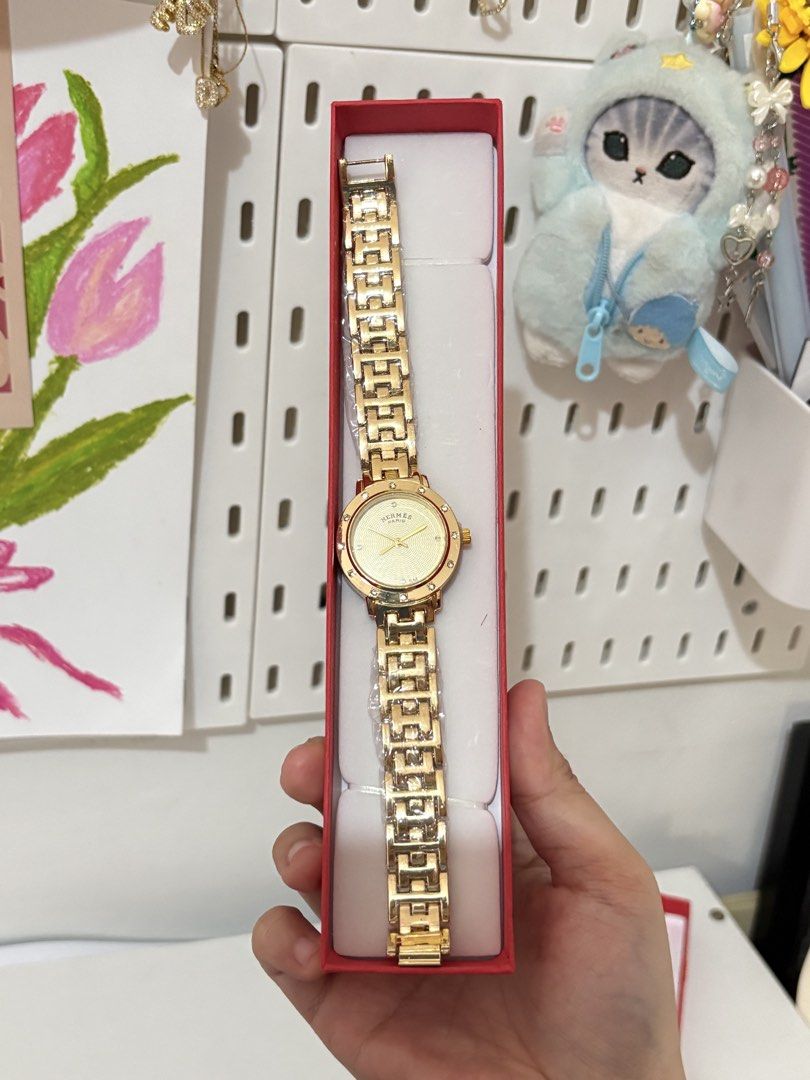 Vintage Watch w/ box (Category: Women's Watches) located in Dasmarinas. Submitted by ellemrxi (Listing ID 1462859601, Image 3). Description: .